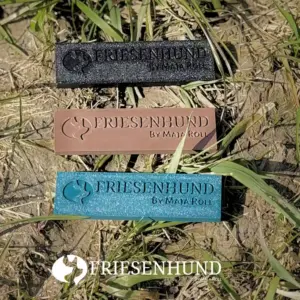 Friesenhund Fährtengegenstand aus Kunststoff